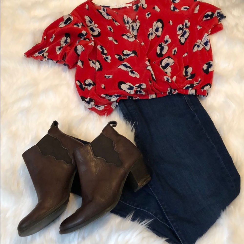 Frye Heeled Chelsea Bootie with Scalloped Detail